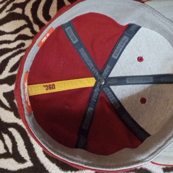 Nike USC Trojans fitted had - Picture 5 of 5